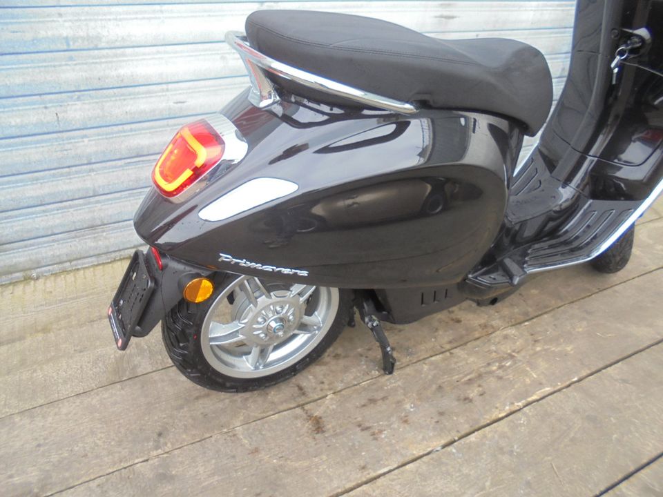Vespa Primavera Elettrica 45 wie Neu NR 000