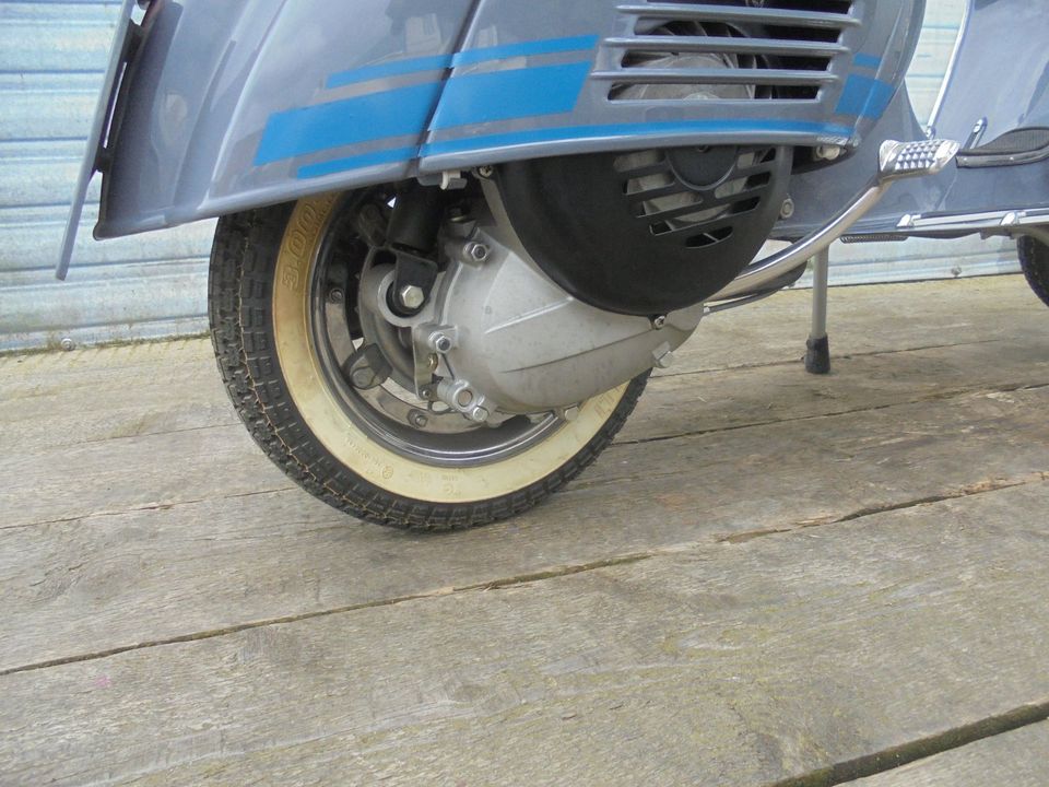 Vespa Primavera ET3 125 ccm NR 93