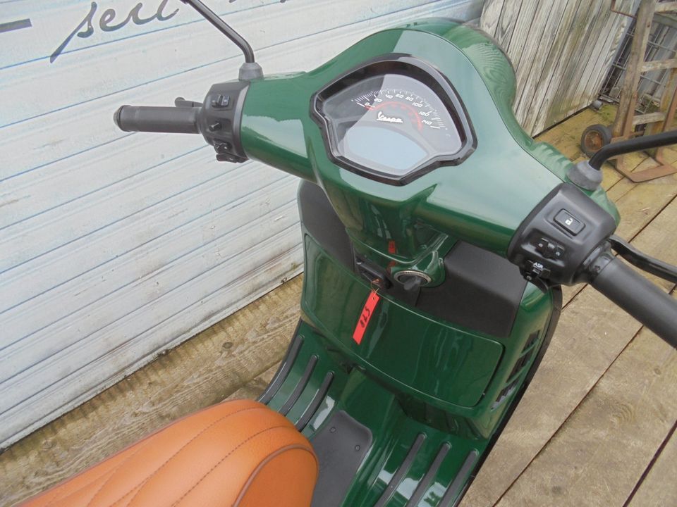 Vespa GTS 125 Super Sport RH EDITION E5+ Porsche Irishgreen NR578