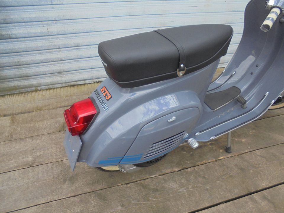 Vespa Primavera ET3 125 ccm NR 93