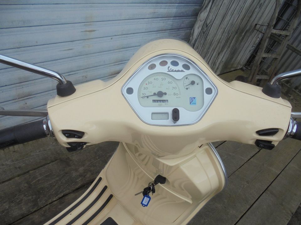 Vespa LX 50 2 Takt NR 569