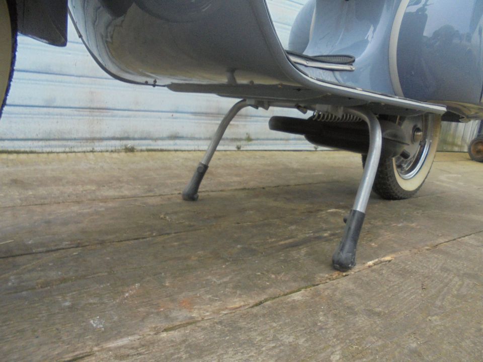 Vespa VBB 150 2T mit 125 ccm Zulassung NR 80