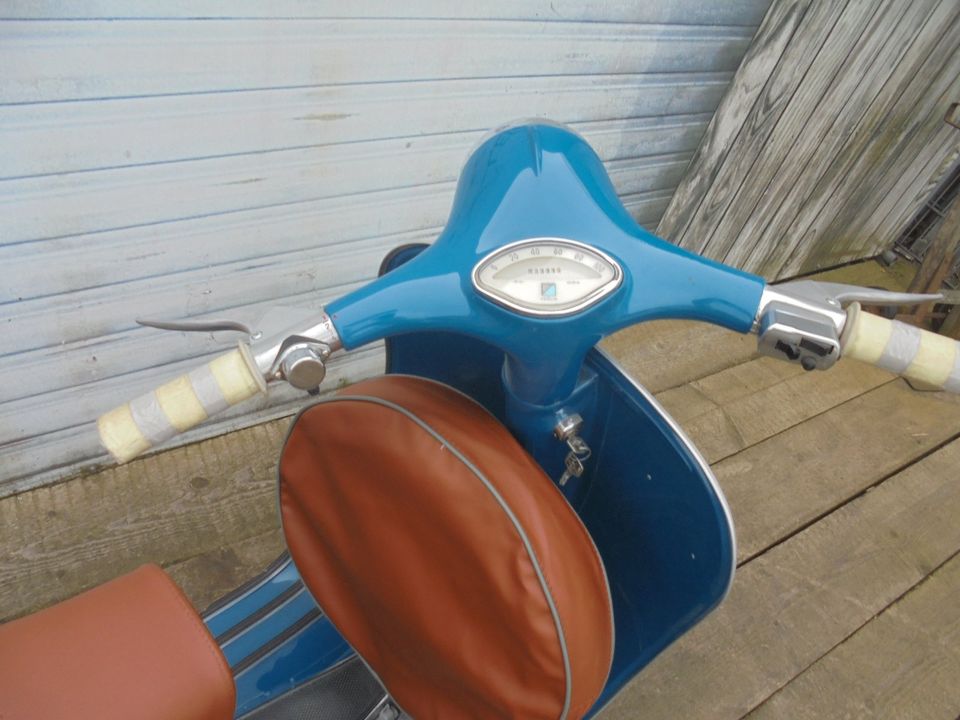 Vespa VBB 150 2T mit 125 ccm Zulassung NR 00
