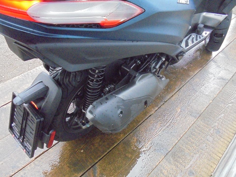 Piaggio MP3 530 HPE Exclusive E5+ NR 305