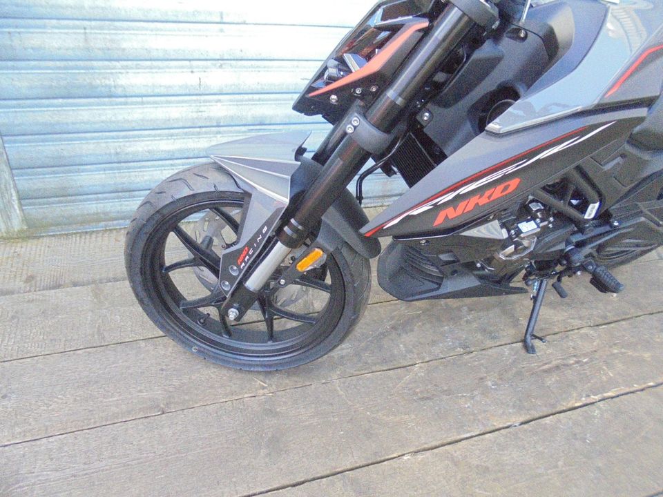 RIEJU Naked NKD 125 R Neu