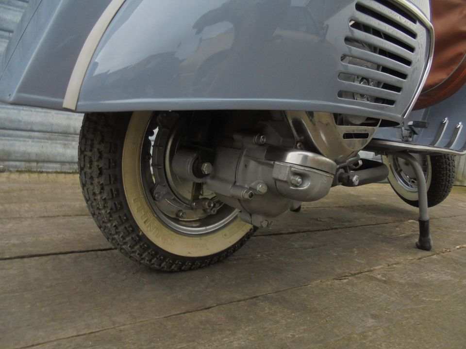 Vespa VBB 150 2T mit 125 ccm Zulassung NR 80