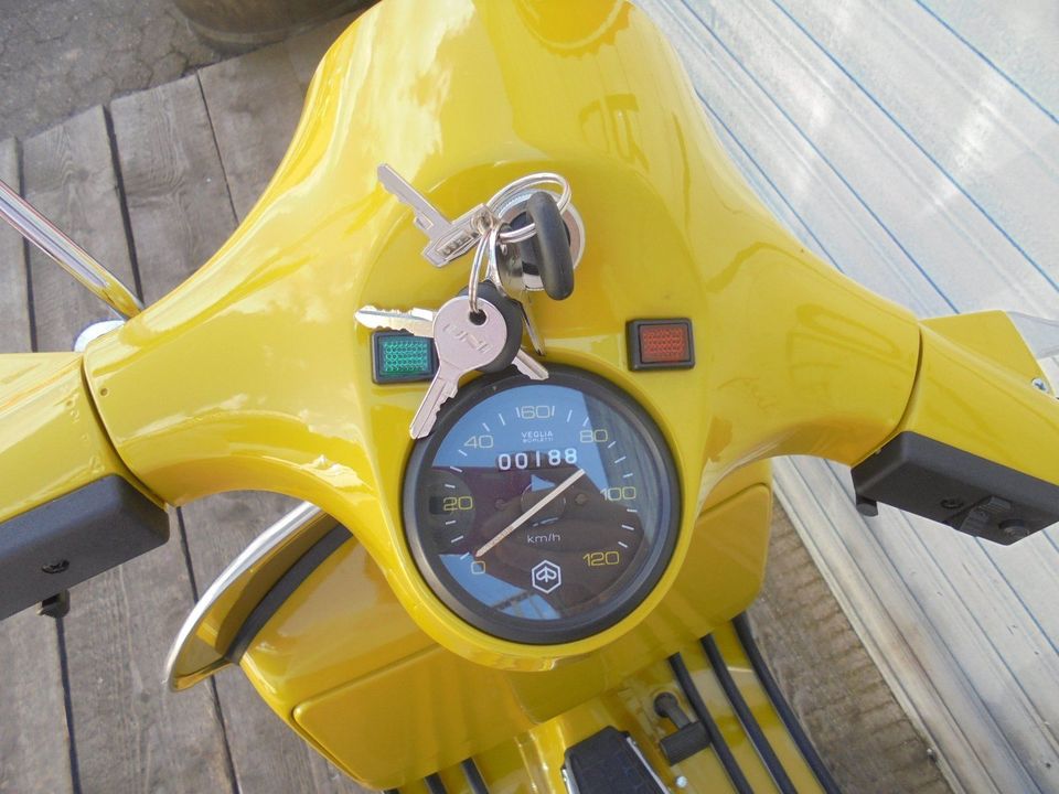 Vespa PX 125 P 125 X NR 242