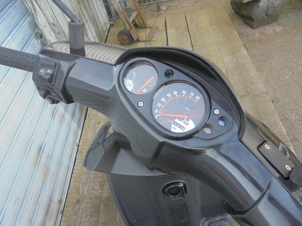Aprilia SR 50 Motard 2 Takt NR 566