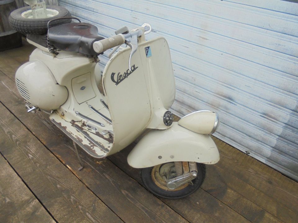 Vespa Faro Basso 125 ccm original 1er Lack NR 548