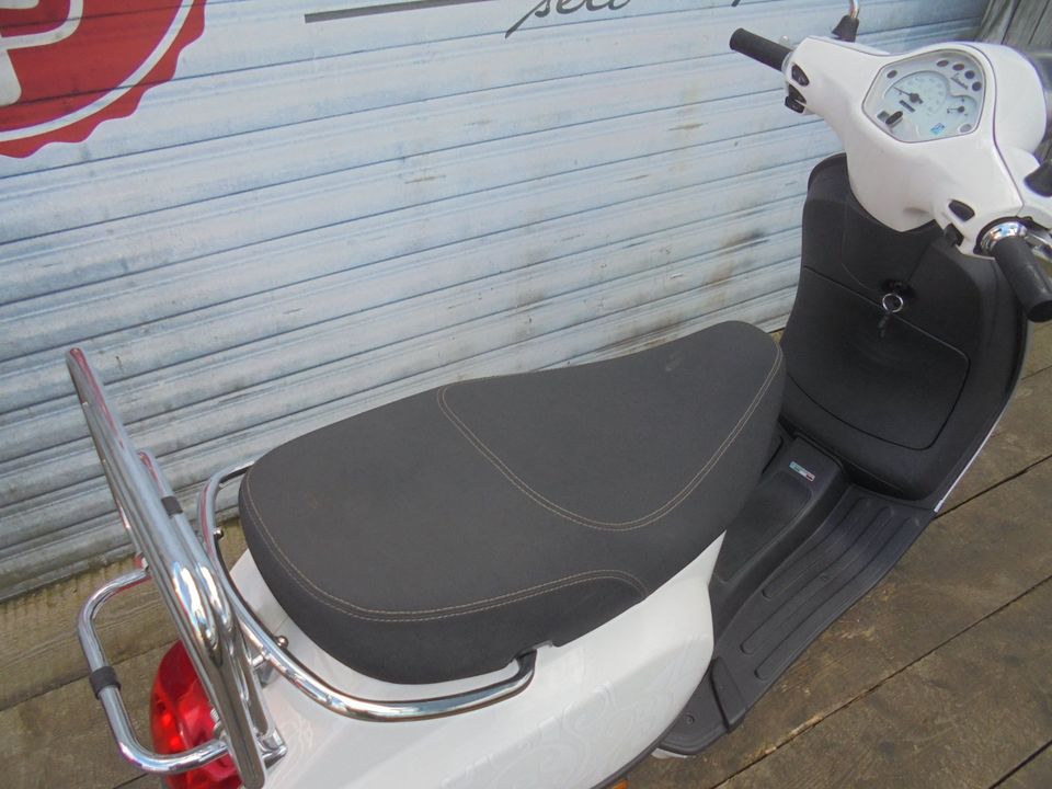 Vespa LX 50 4 Takt NR 568