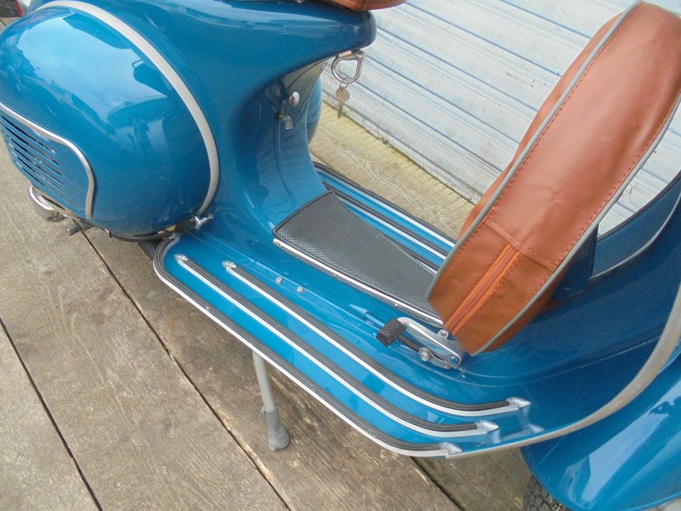Vespa VBB 150 2T mit 125 ccm Zulassung NR 00