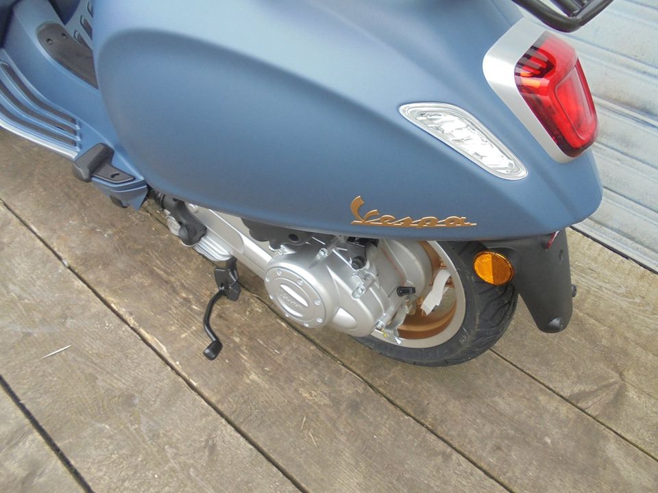 Vespa Primavera 50 Officina 8 E5+ FL Neu