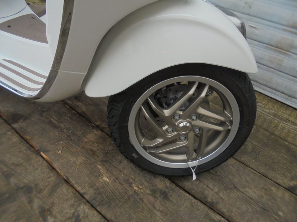 Vespa Primavera S 50 E5+ FL