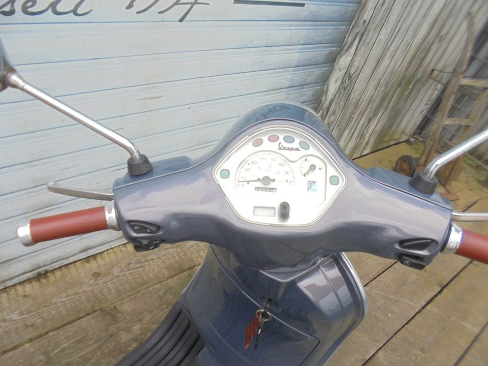Vespa LX 50 2 Takt NR 571