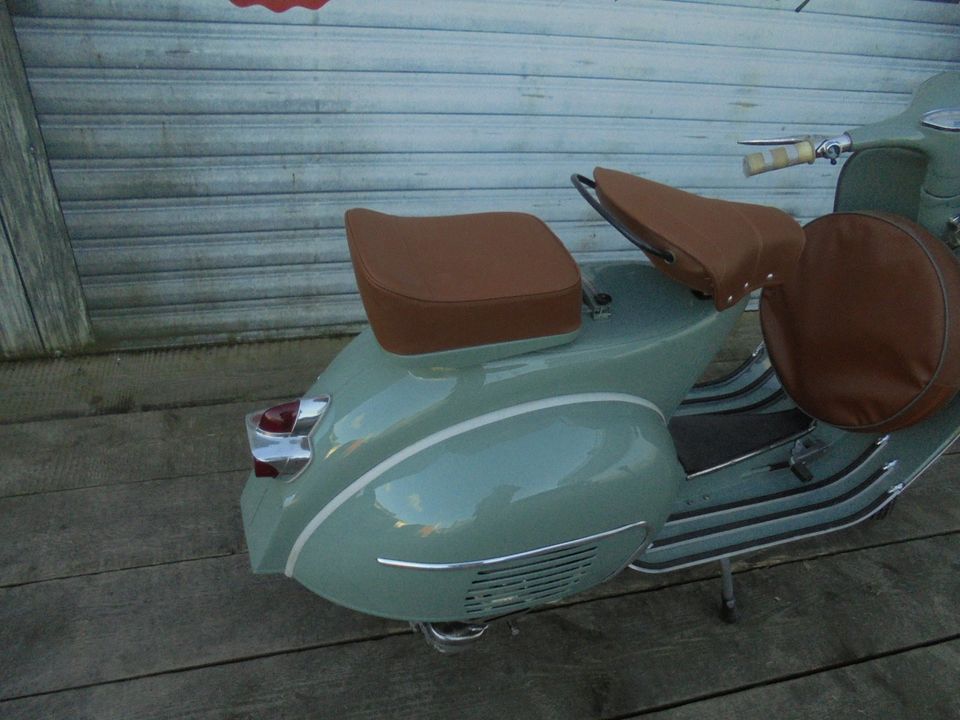 Vespa VBB 150 2T mit 125 ccm Zulassung NR 380/381