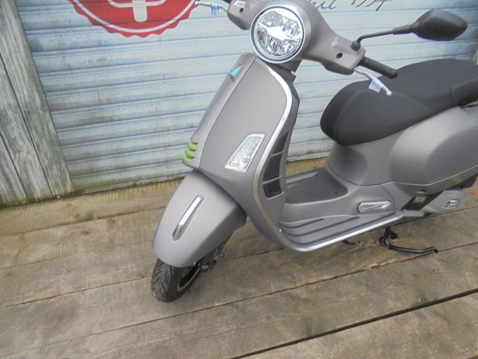 Vespa GTS 125 Super TECH FL E5+ Keyless Neu