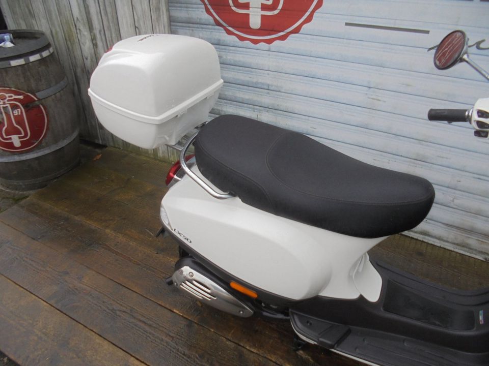 Vespa LX 50 2 Takt top original neuwertig NR 000