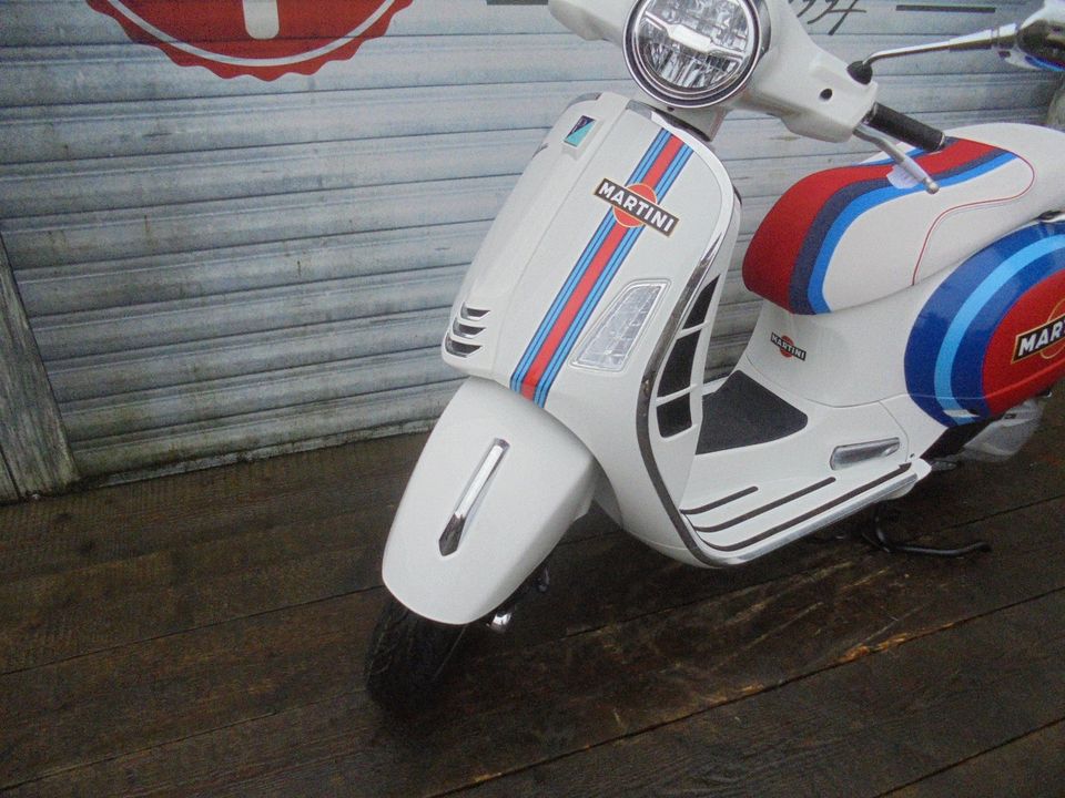 Vespa GTS 310 Super FL E5+ Keyless Neu Martini Racing