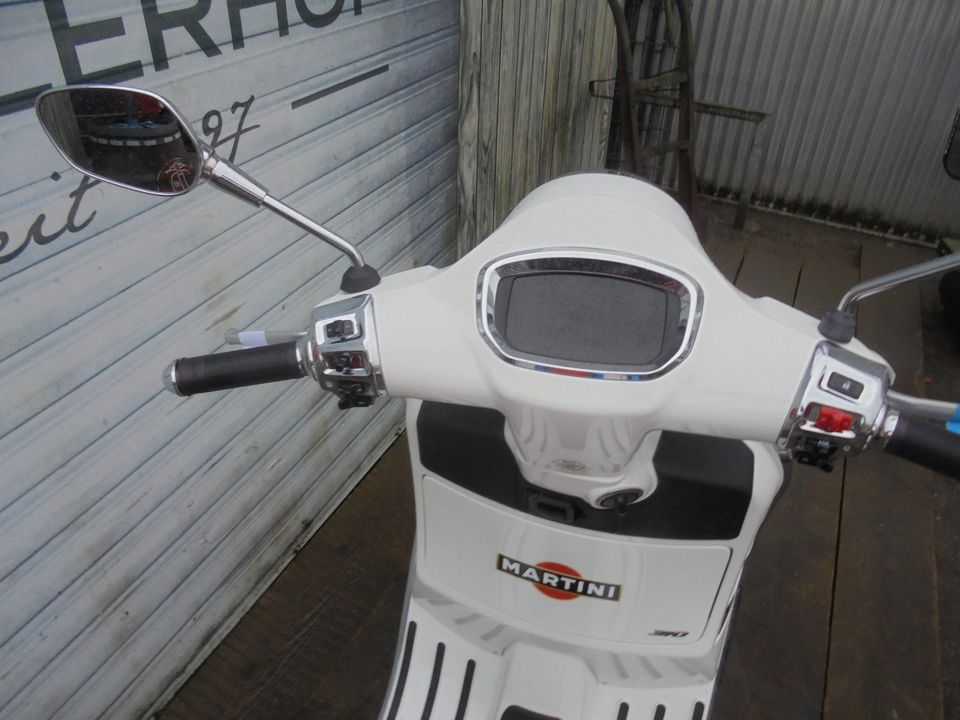 Vespa GTS 310 Super FL E5+ Keyless Neu Martini Racing