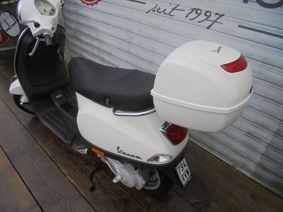 Vespa LX 50 2 Takt top original neuwertig NR 000