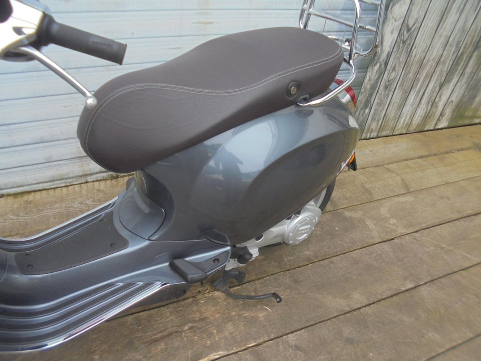 Vespa Primavera 50 4T iGet E5 NR 490