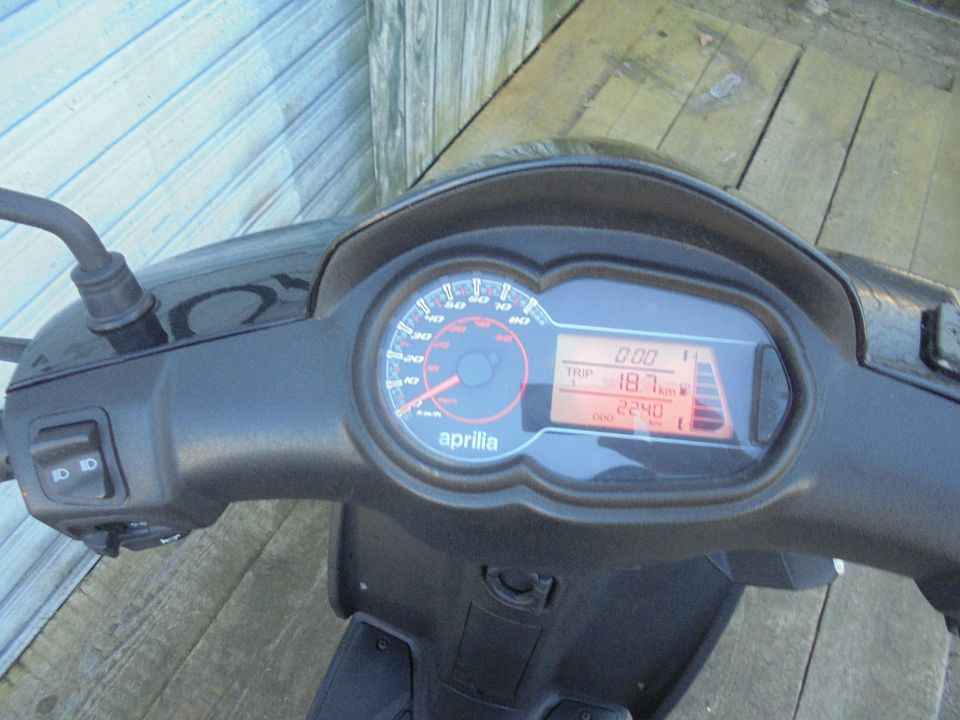 Aprilia SR 50 Motard 2 Takt NR 483