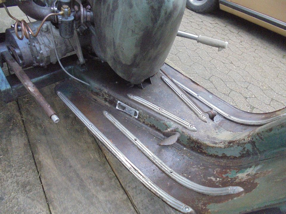 Vespa APE 150 Faro Basso Pritsche original NR 000
