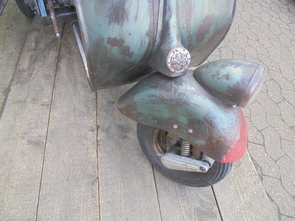 Vespa APE 150 Faro Basso Pritsche original NR 000