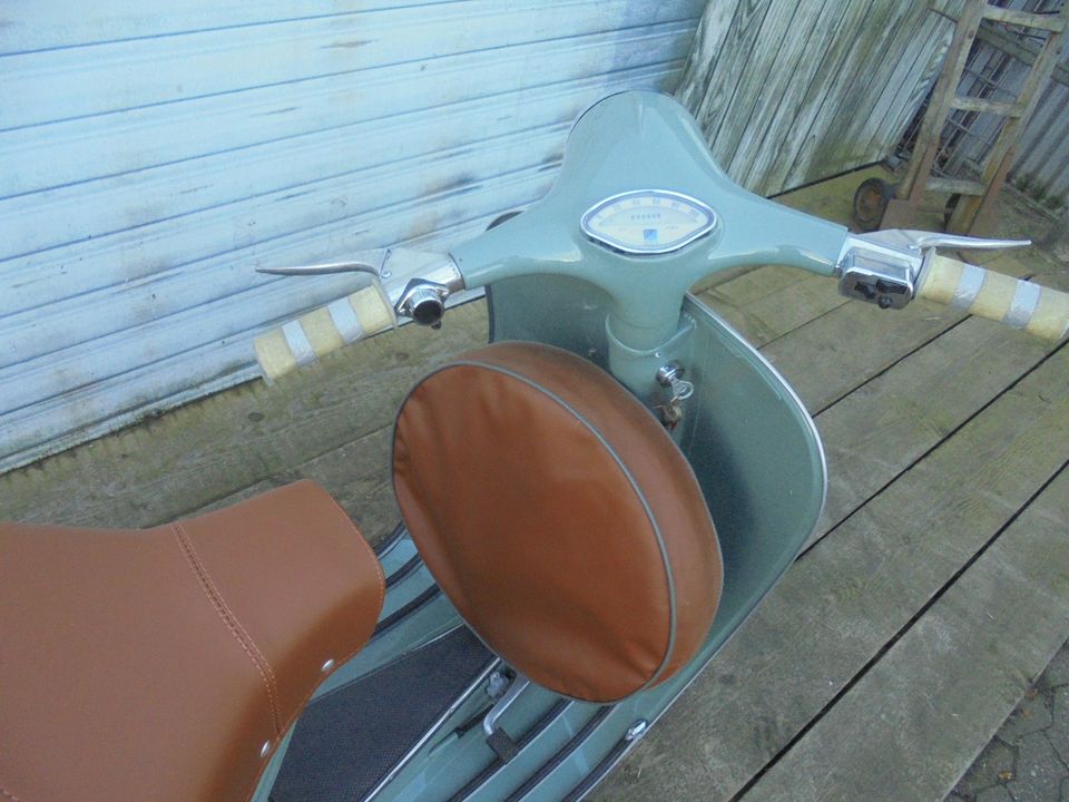 Vespa VBB 150 2T mit 125 ccm Zulassung NR 380/381