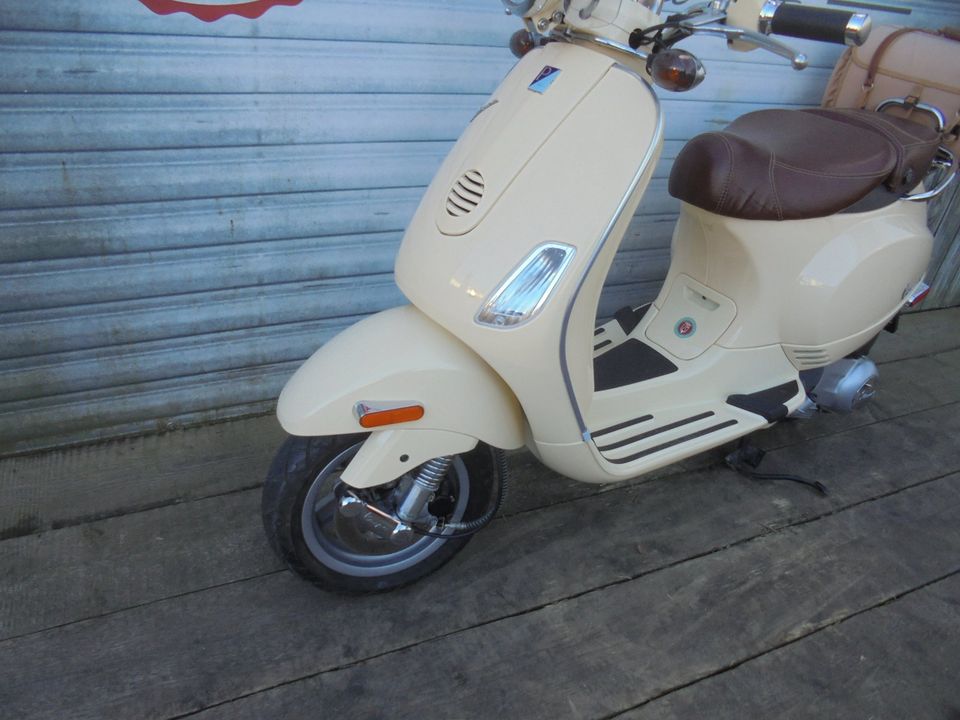 Vespa LXV 150 4 Takt USA Edition NR 320