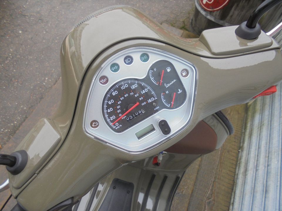 Vespa GTS 300 RH Edition NR65