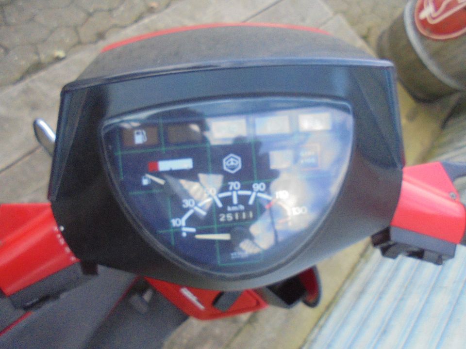 Vespa T5 125 ccm original Zustand Olack NR 000