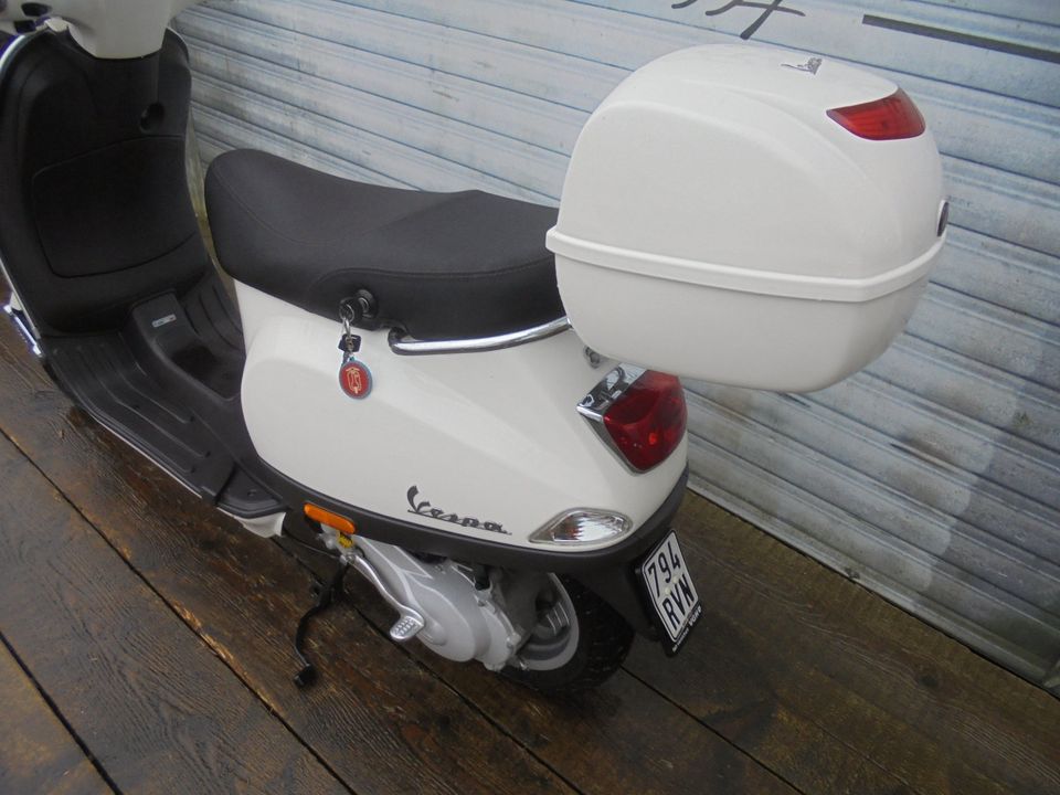 Vespa LX 50 2 Takt top original neuwertig NR 000