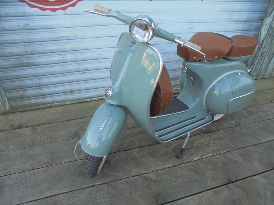 Vespa VBB 150 2T mit 125 ccm Zulassung NR 380/381
