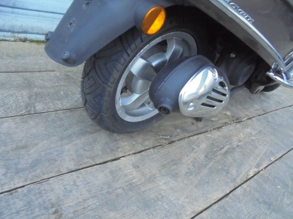 Vespa Primavera 50 4 Takt Touring NR 000